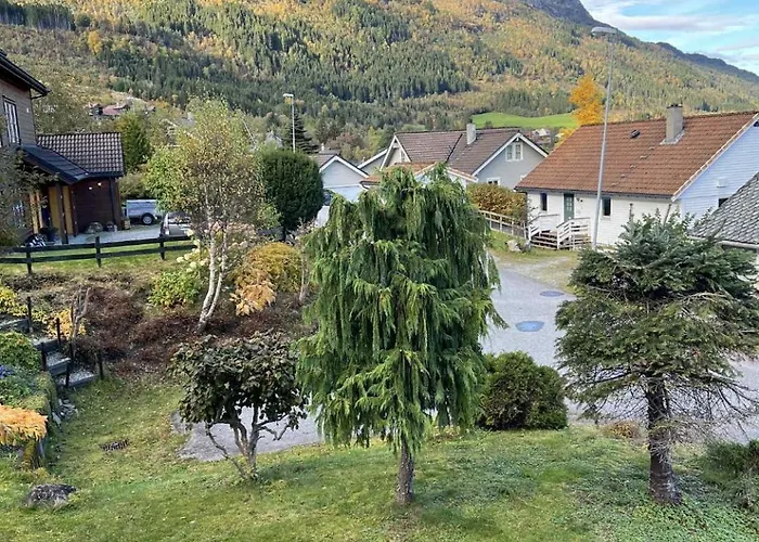 Cozy And Practical Stay Near Voss Sentrum Apartment Voss